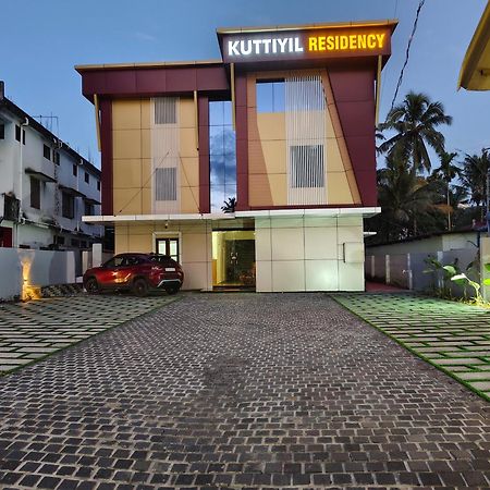 Вілла Kuttiyil Residency Kottarakara Екстер'єр фото