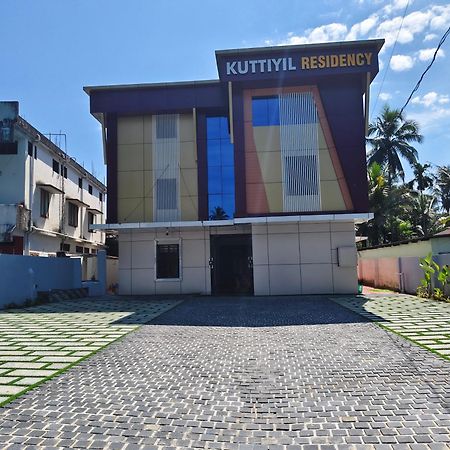 Вілла Kuttiyil Residency Kottarakara Екстер'єр фото